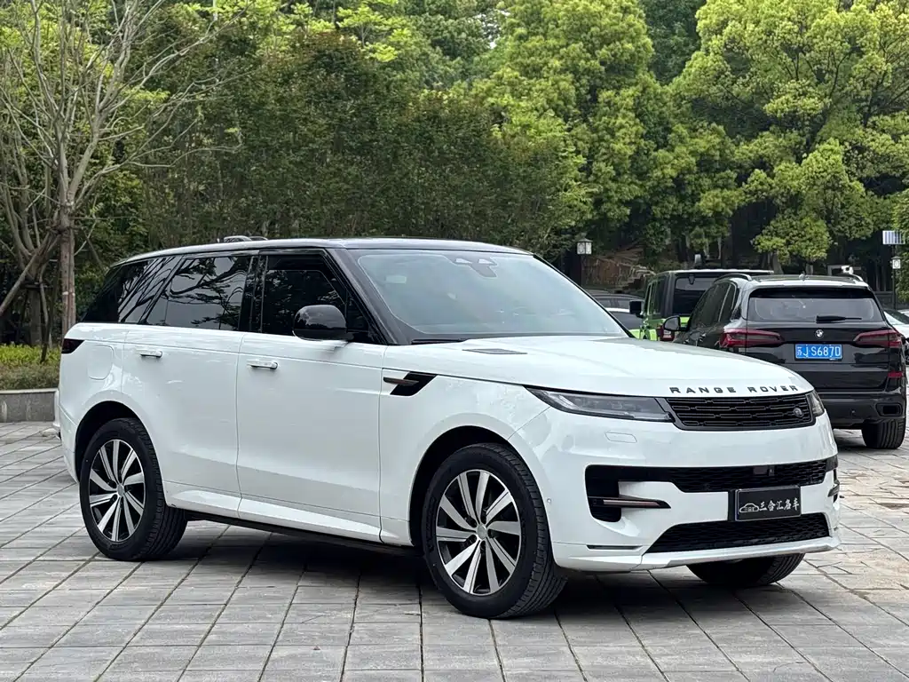Land Rover Sport 2024 — фото 3