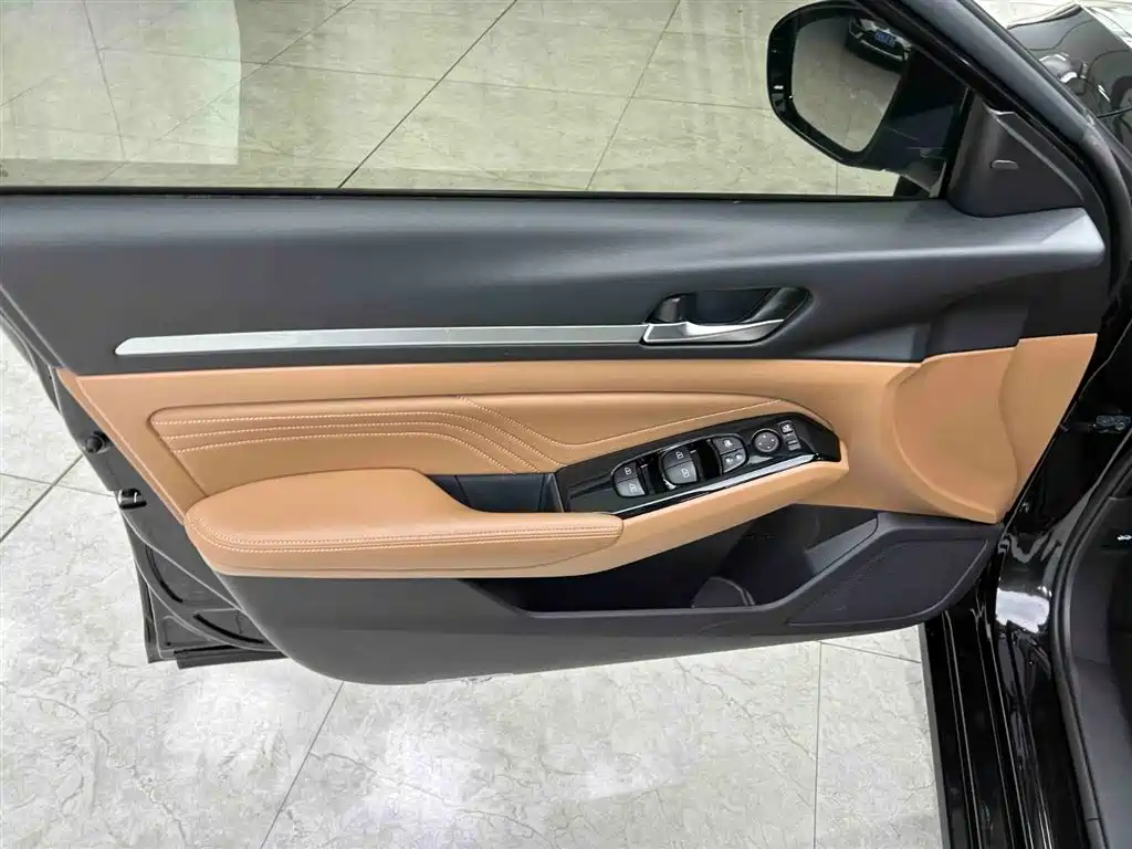 Nissan Teana 2023 — фото 10