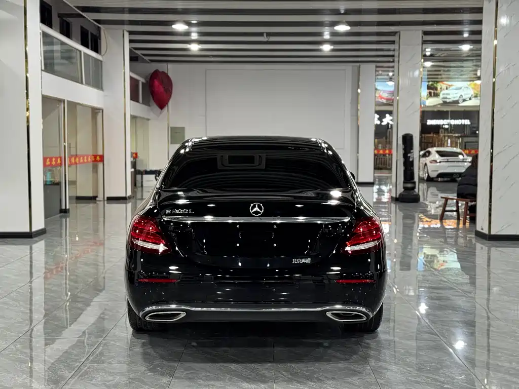 Mercedes-Benz E-Class 2020 — фото 16