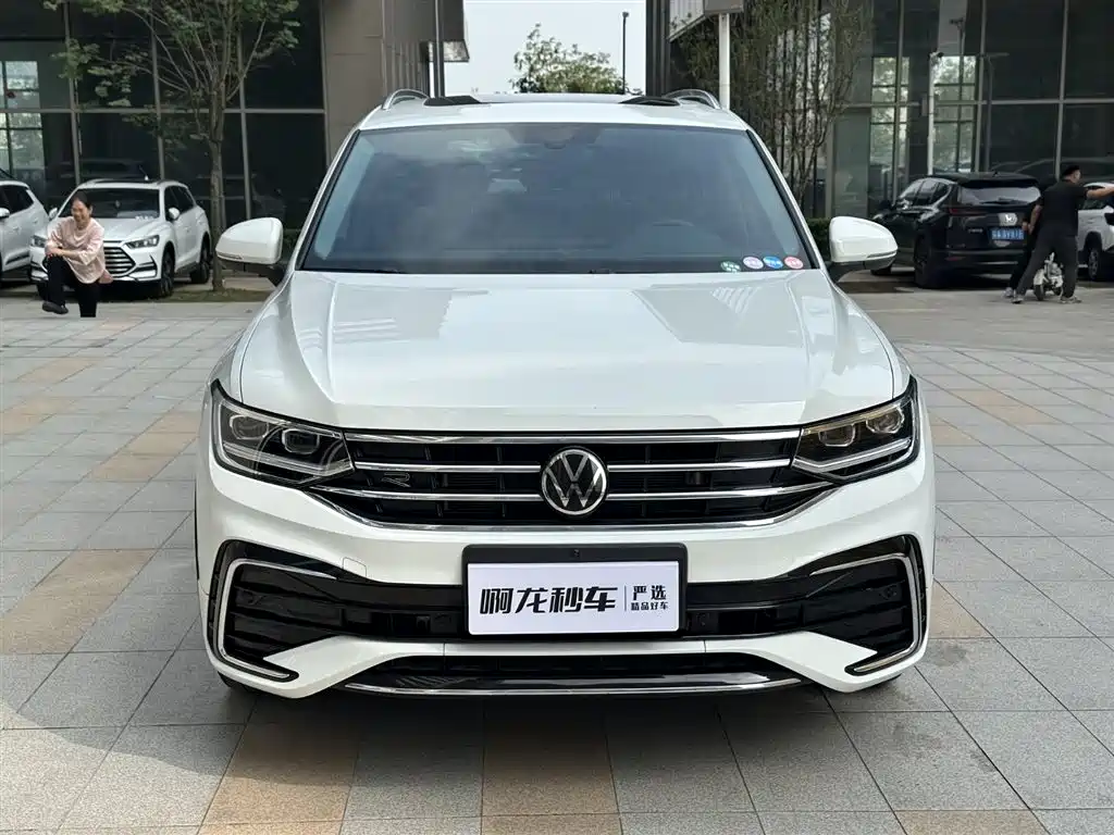 Volkswagen Tiguan L 2024 — фото 3