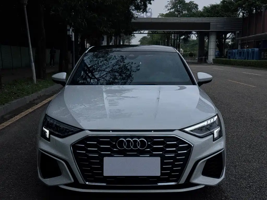 Audi A3 2021 — фото 2