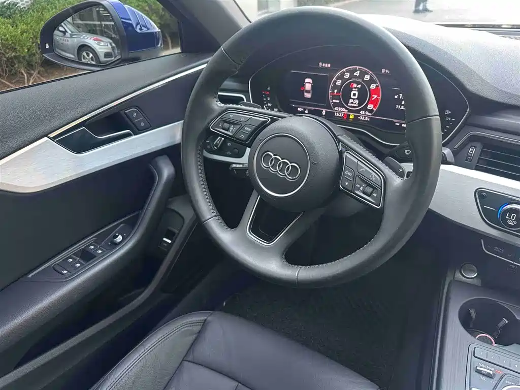 Audi A4L 2018 — фото 14