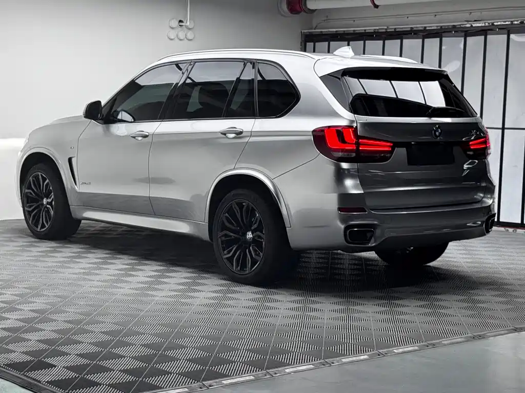 BMW X5 2017 — фото 9