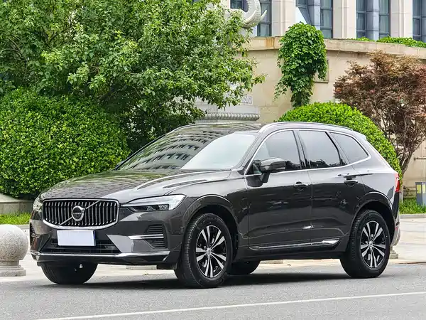 Volvo XC60 2022