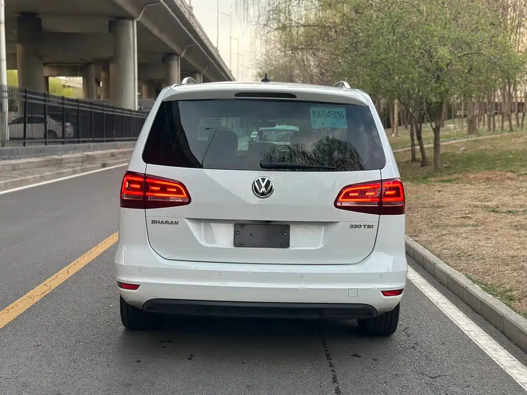 Volkswagen Sharan 2018 — фото 6
