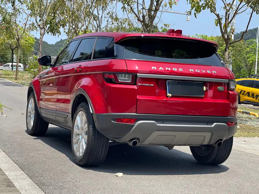 Land Rover Evoque 2018 — фото 6