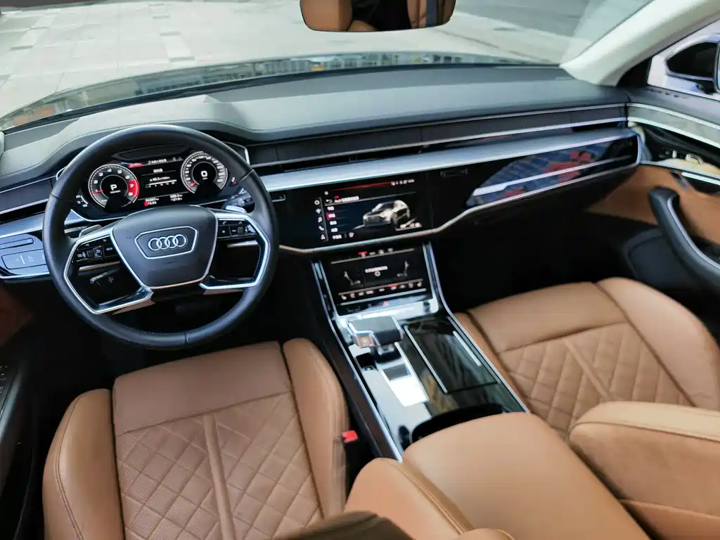 Audi A8 2020 — фото 9