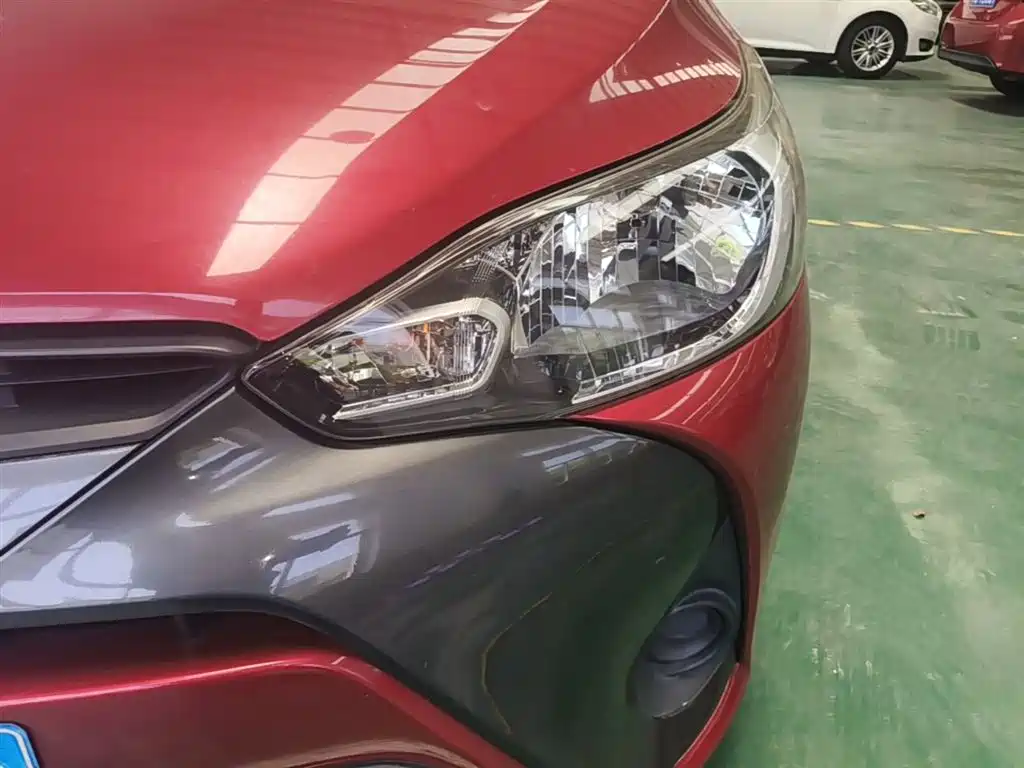 Toyota Yaris L 2018 — фото 24