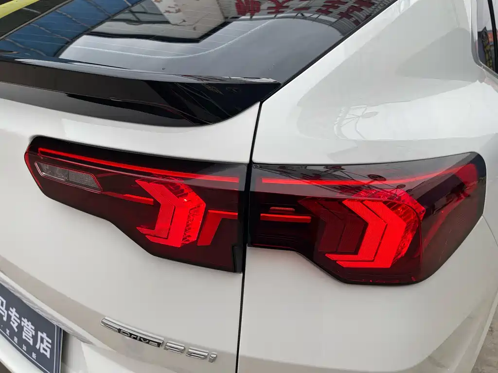 BMW X2 2024 — фото 28