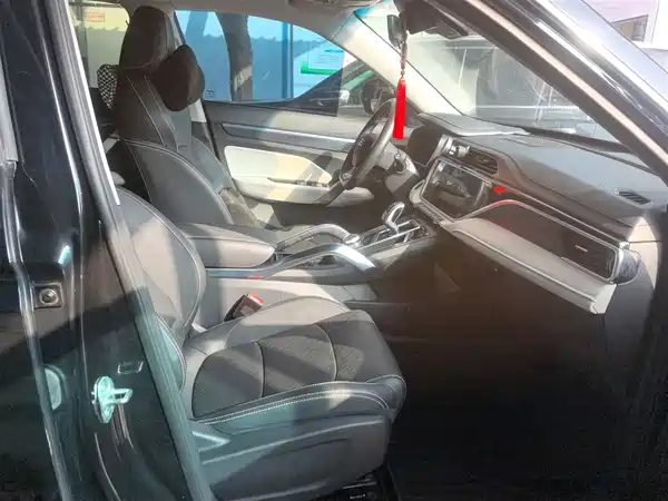 Geely Boyue 2022