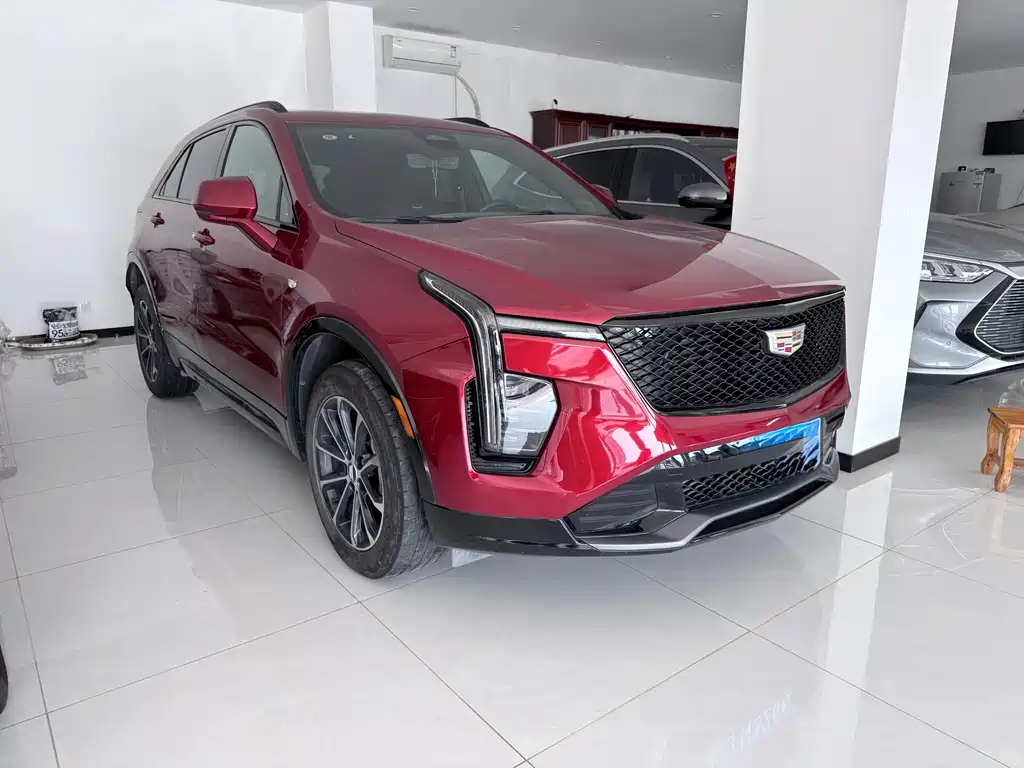 Cadillac XT4 2023 — фото 3