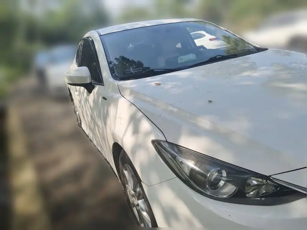 Mazda 3 Axela 2016
