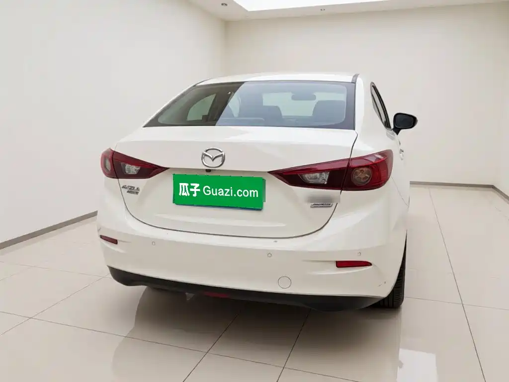 Mazda 3 Axela 2016