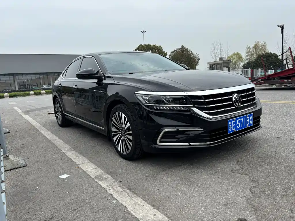Volkswagen Passat 2021 — фото 3