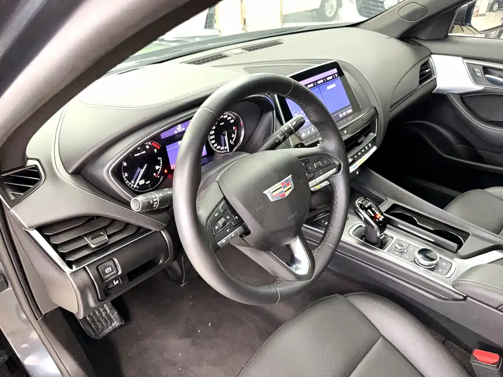 Cadillac CT5 2021 — фото 13