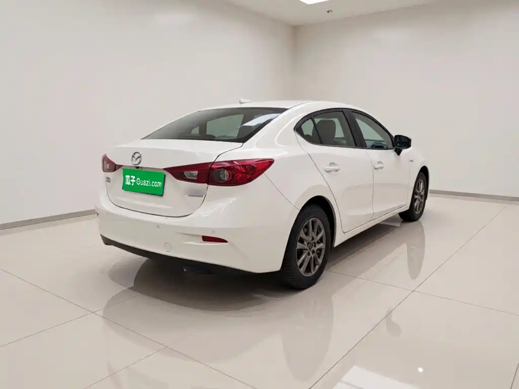 Mazda 3 Axela 2016