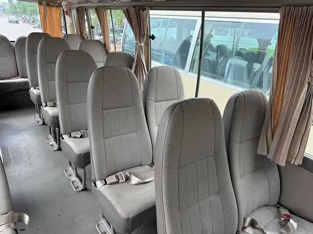 Toyota Coaster 2009 — фото 22