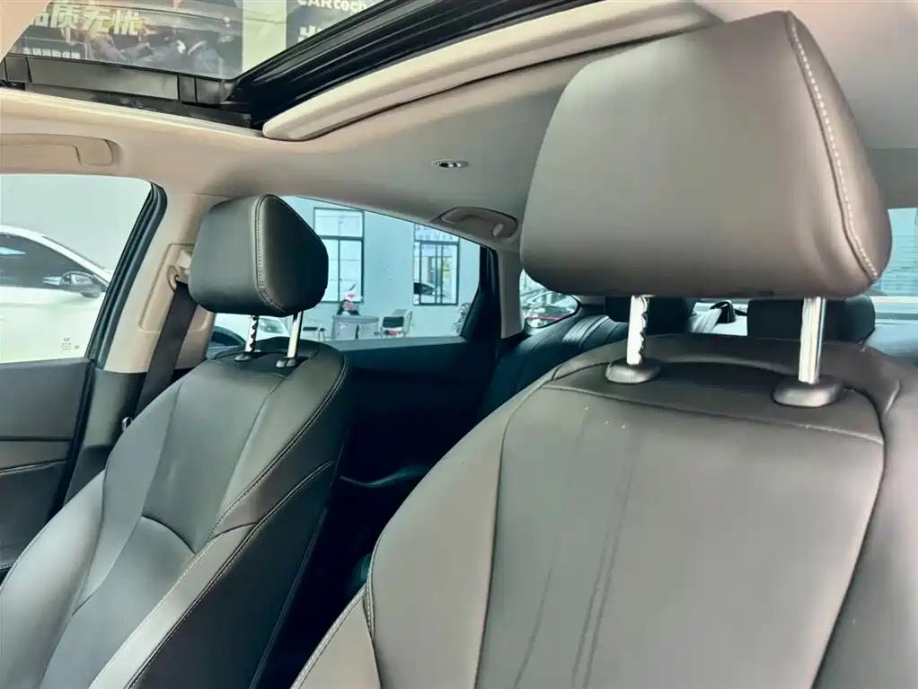 Honda Inspire 2025 — фото 17