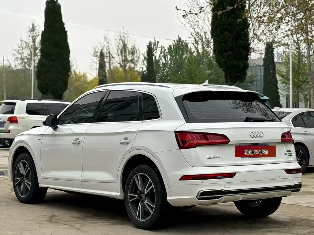 Audi Q5L 2019 — фото 4