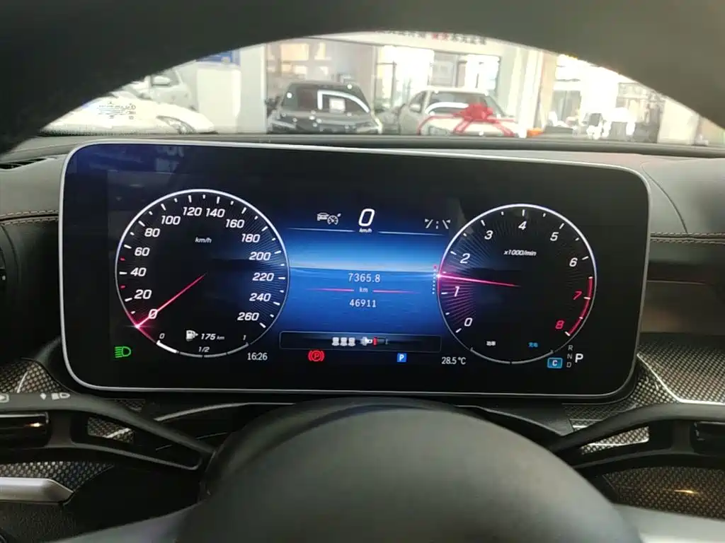 Mercedes-Benz C-Class 2023 — фото 12