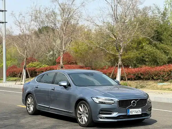 Volvo S90 2020