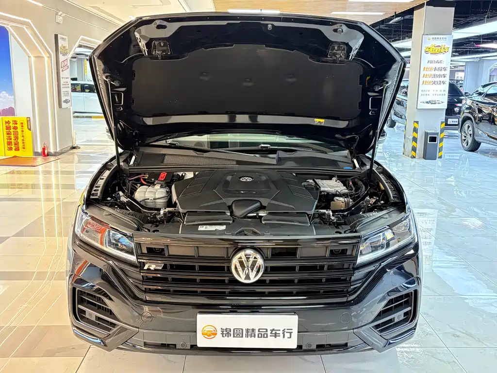 Volkswagen Touareg 2020 — фото 19