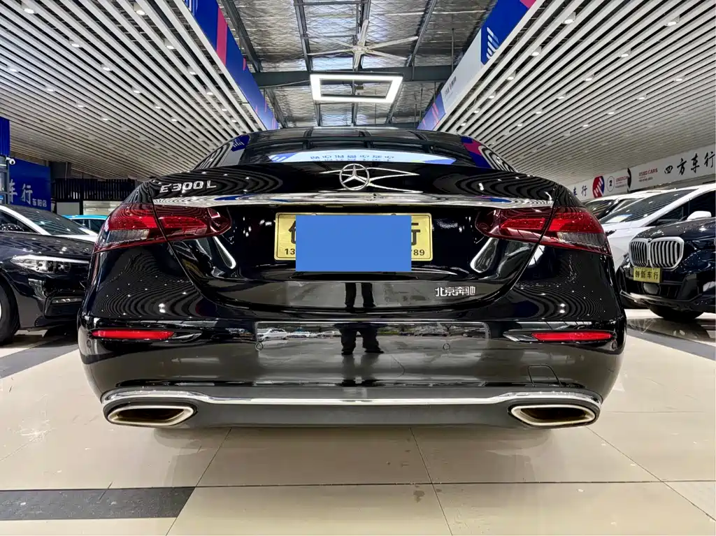 Mercedes-Benz E-Class 2023 — фото 4