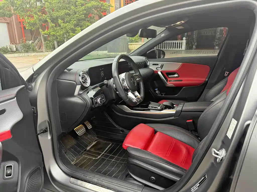 Mercedes-Benz A-Class AMG 2022 — фото 3