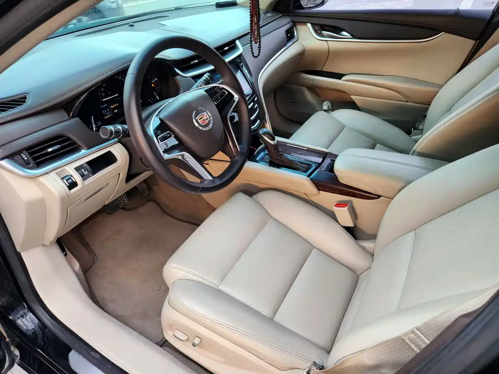 Cadillac XTS 2016 — фото 16