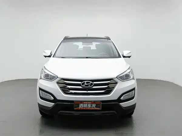 Hyundai Santa Fe 2015