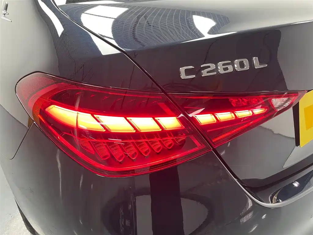 Mercedes-Benz C-Class 2024 — фото 19