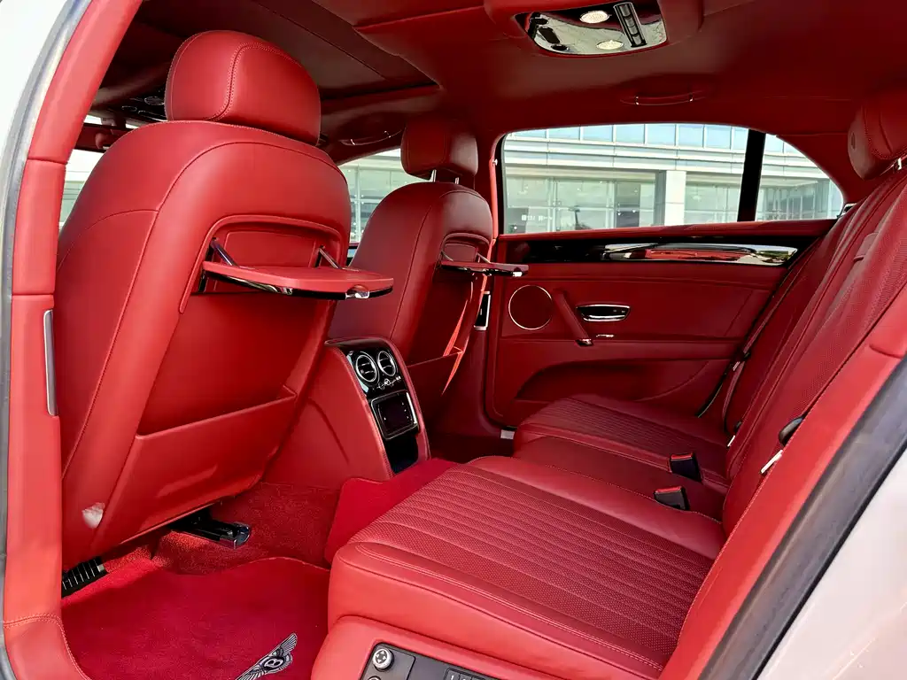 Bentley Flying Spur 2020 — фото 8