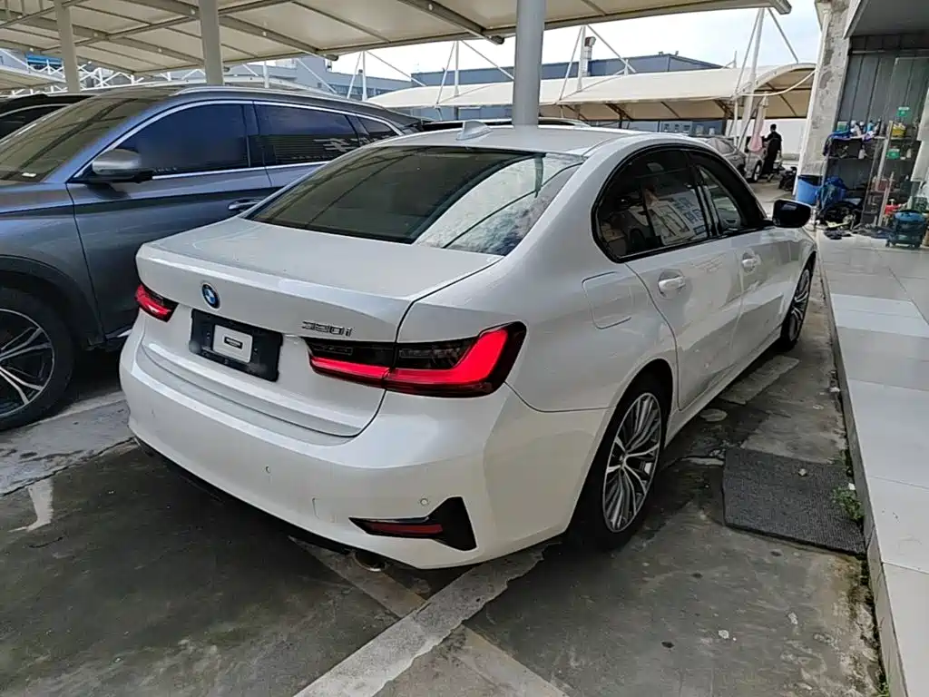 BMW 3 Series 2022
