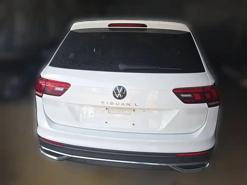 Volkswagen Tiguan L 2022 — фото 10
