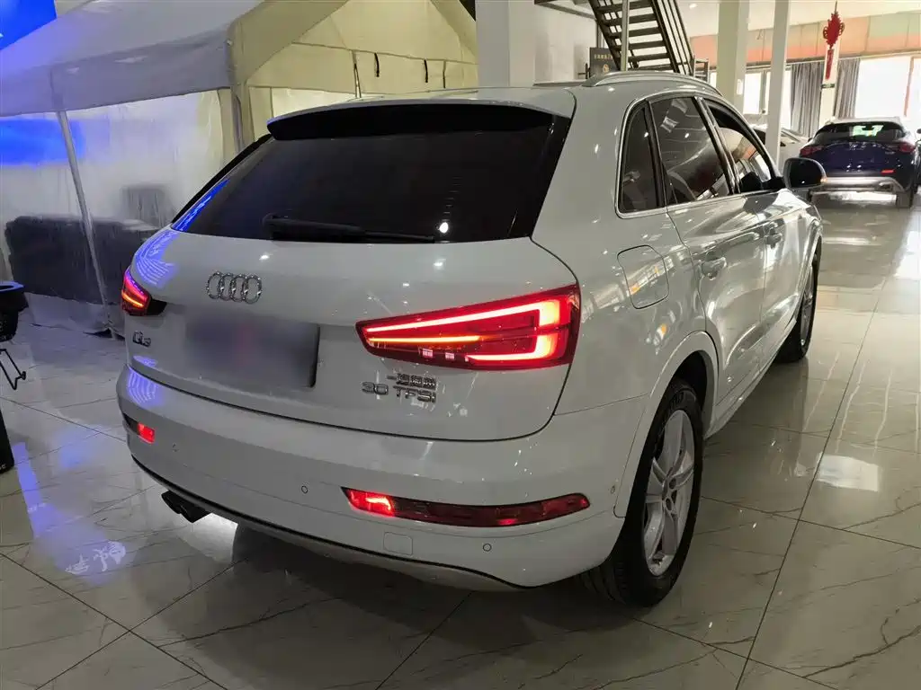 Audi Q3 2017 — фото 5