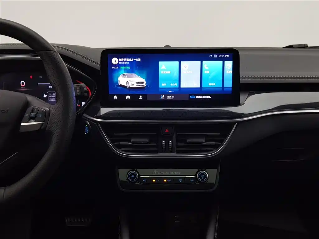 Ford Focus 2022 — фото 12