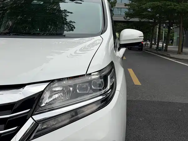 Honda Elysion 2016