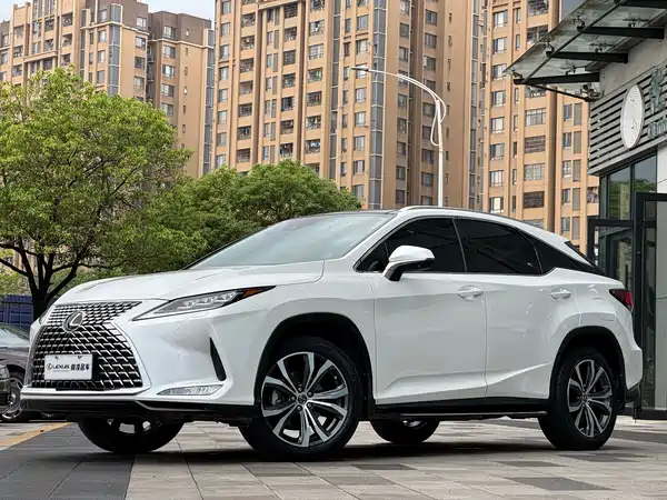 Lexus RX 2022