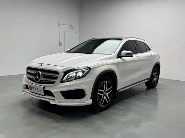 Mercedes-Benz GLA 2016