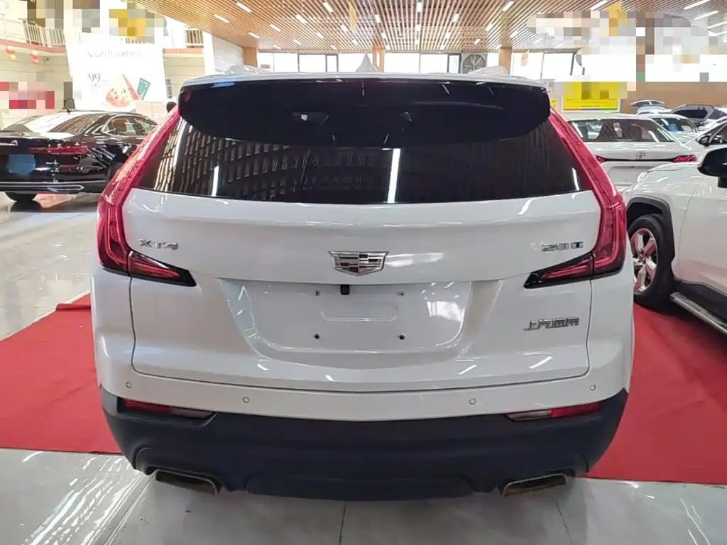 Cadillac XT4 2021 — фото 6