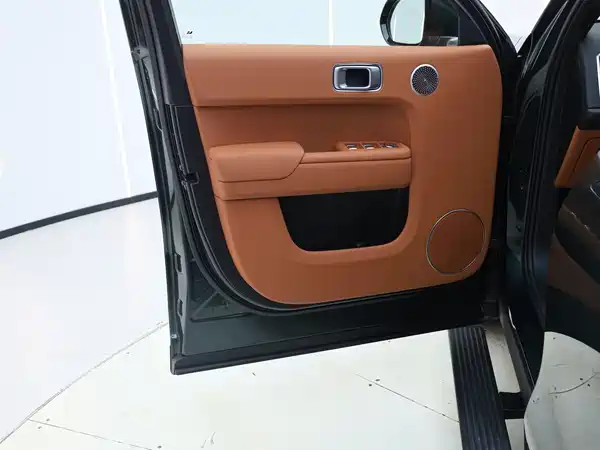 Li Auto L9 2025
