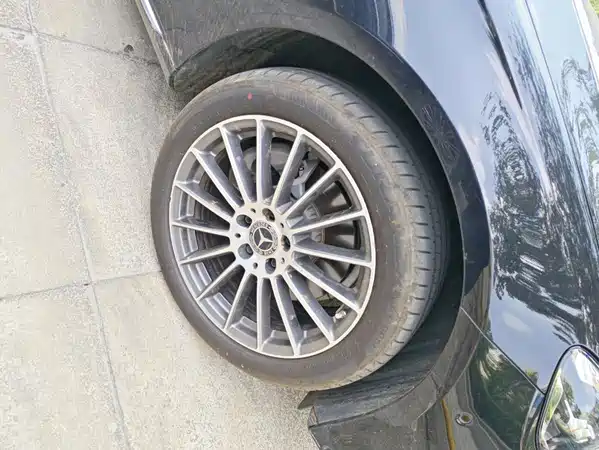 Mercedes-Benz E-Class 2023