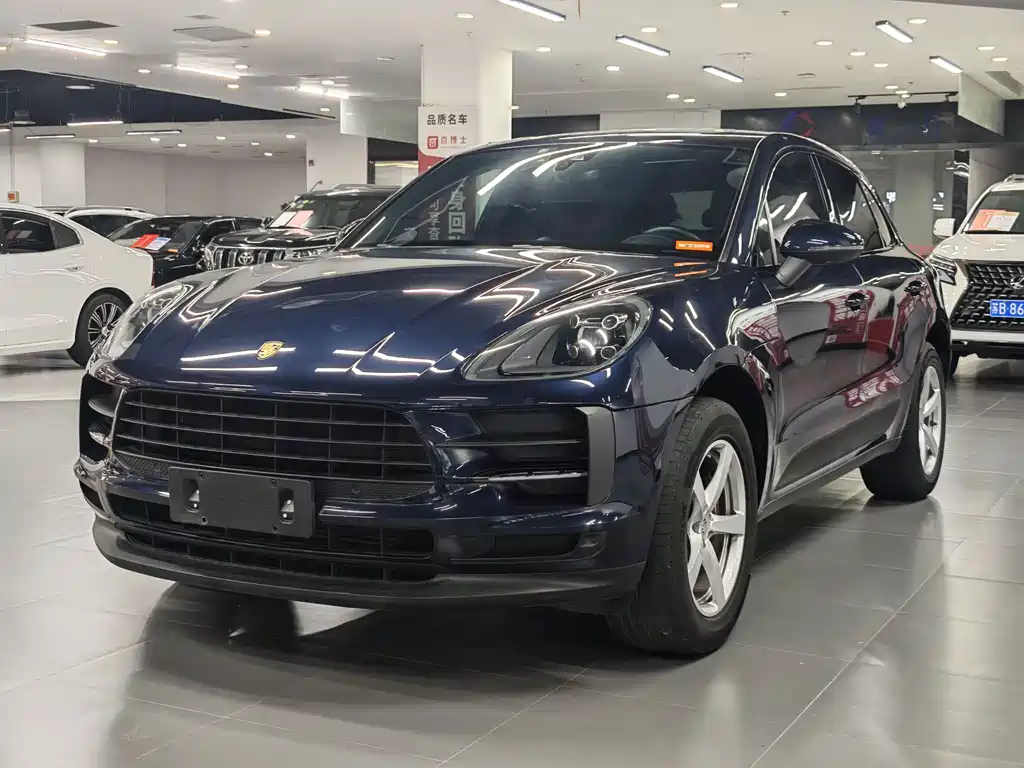 Porsche Macan 2021 — фото 1