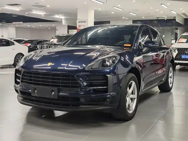 Porsche Macan 2021