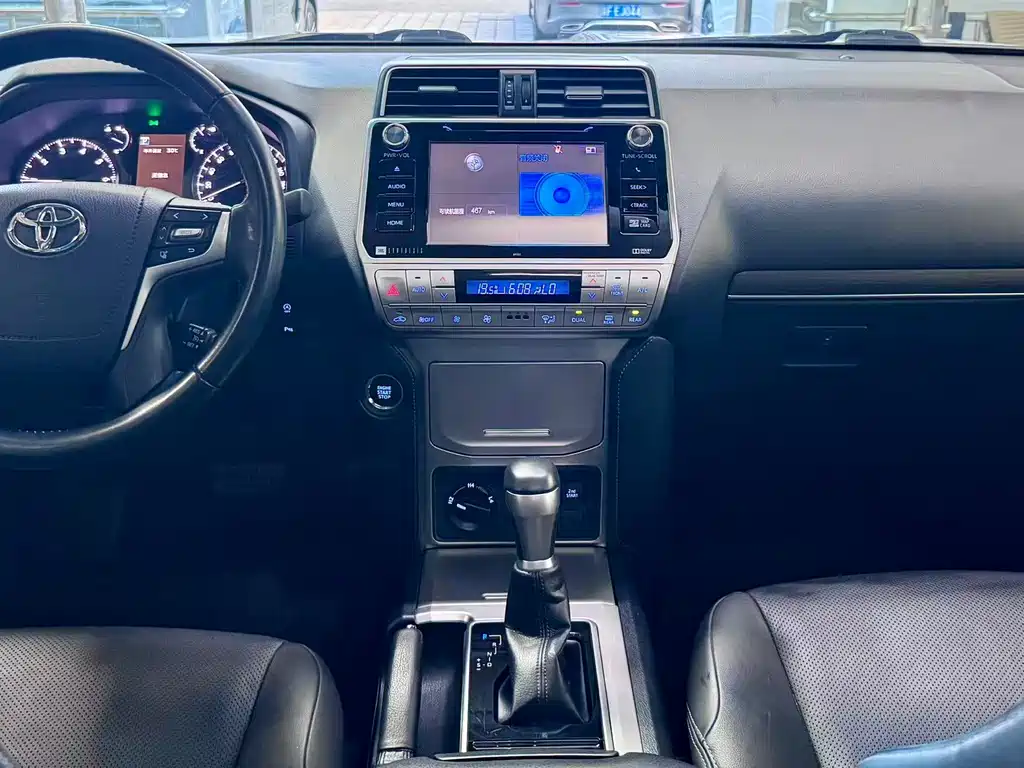 Toyota Prado 2019 — фото 5