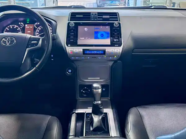 Toyota Prado 2019