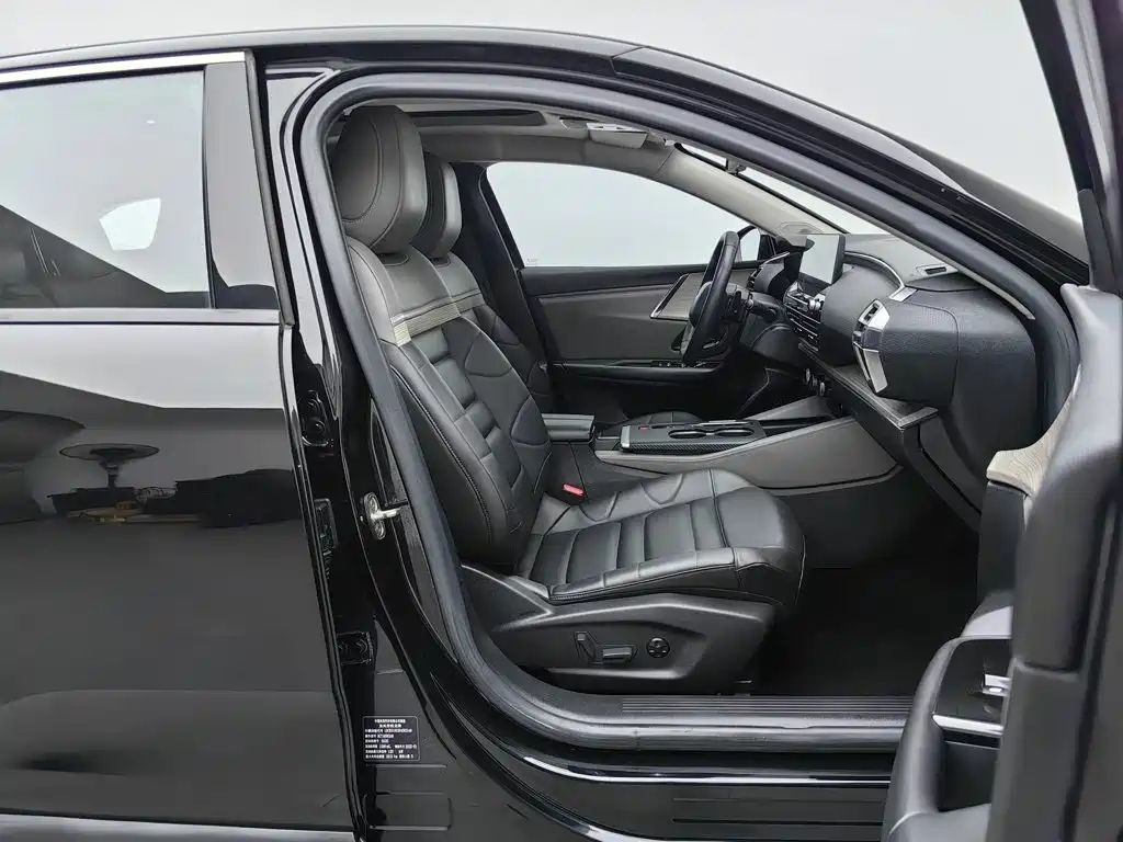 Citroën Versailles C5 X 2022 — фото 23