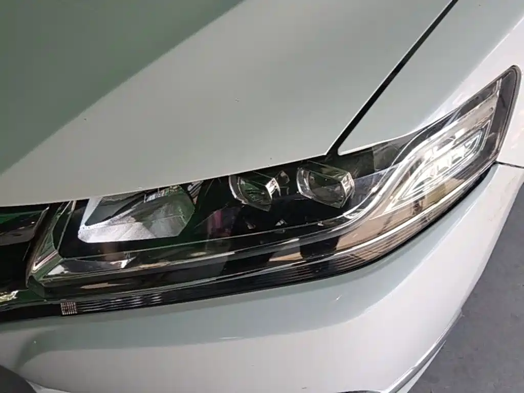 Honda Spirior 2017 — фото 18