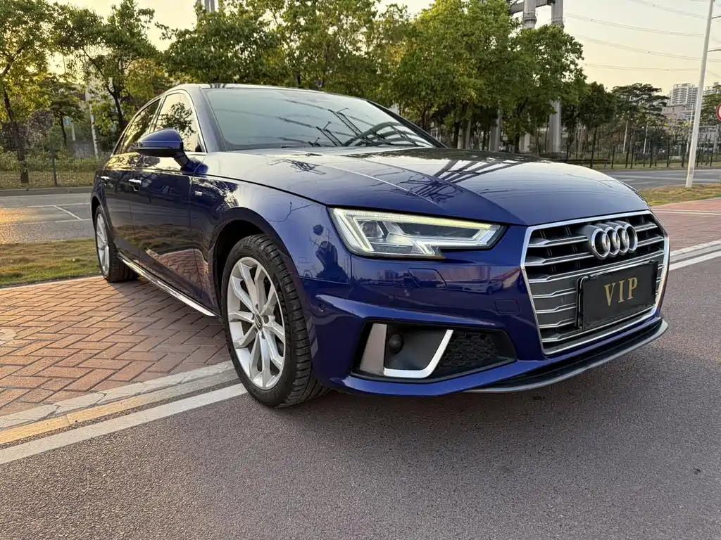 Audi A4L 2019 — фото 3