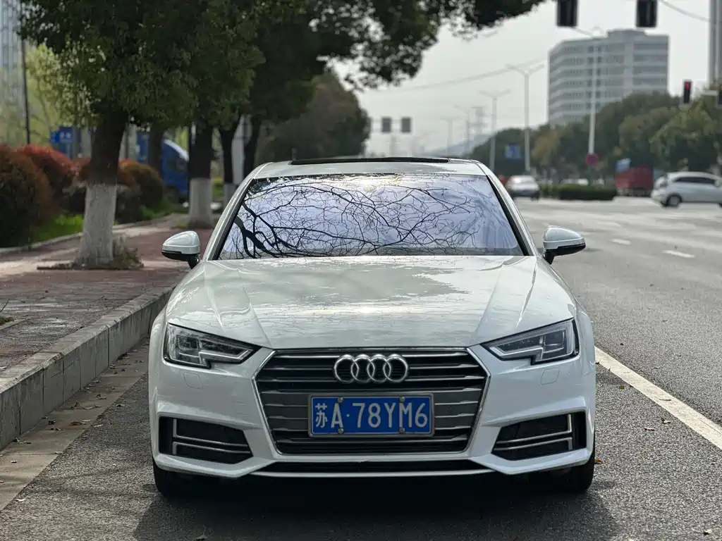 Audi A4L 2018 — фото 2
